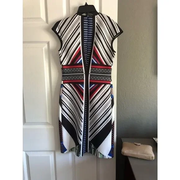 Multicolor Scuba Sleeveless Night Out Dress​​​ - Picture 2 of 3